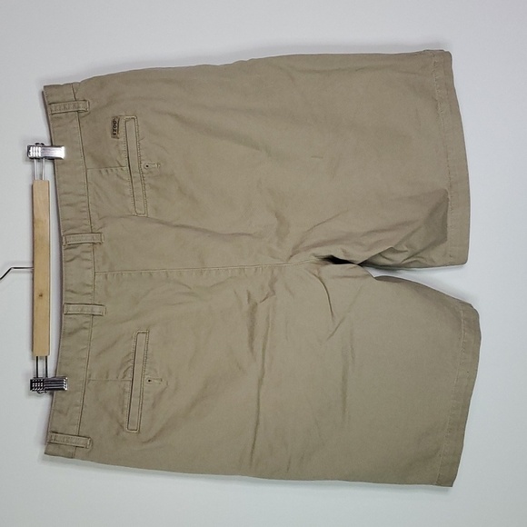 IZOD tan 40" waist shorts - Picture 3 of 7